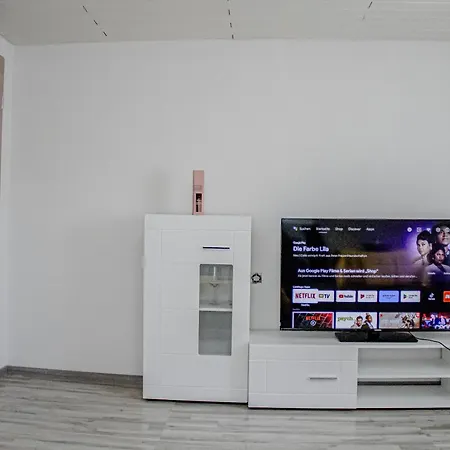 Prázdninový dům F&f - 3 Og - Zentral Mit Kostenfreien Privatparkplaetzen Und Wlan *