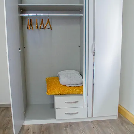 F&f - 3 Og - Zentral Mit Kostenfreien Privatparkplaetzen Und Wlan
